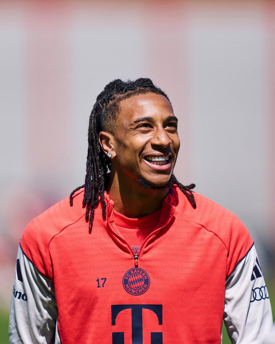 Olise FCBM 1.jpg