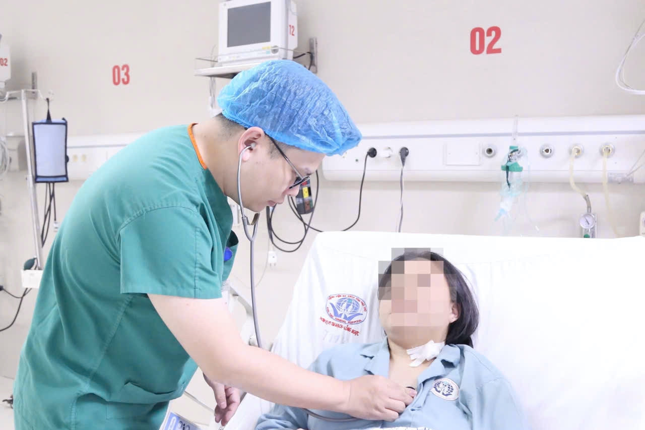 Cô gái 22 tuổi phát hiện bị đột quỵ não từ dấu hiệu ít ngờ