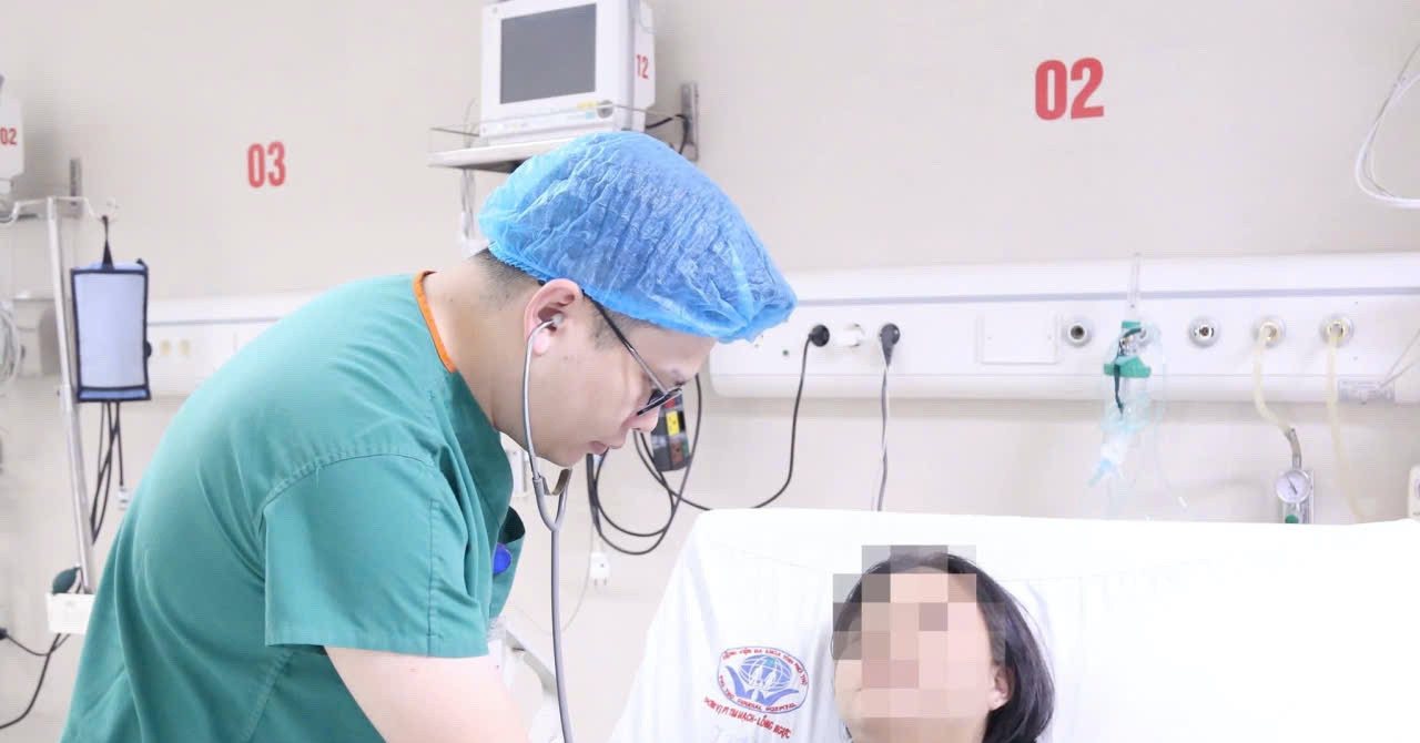 Cô gái 22 tuổi phát hiện bị đột quỵ não từ dấu hiệu ít ngờ