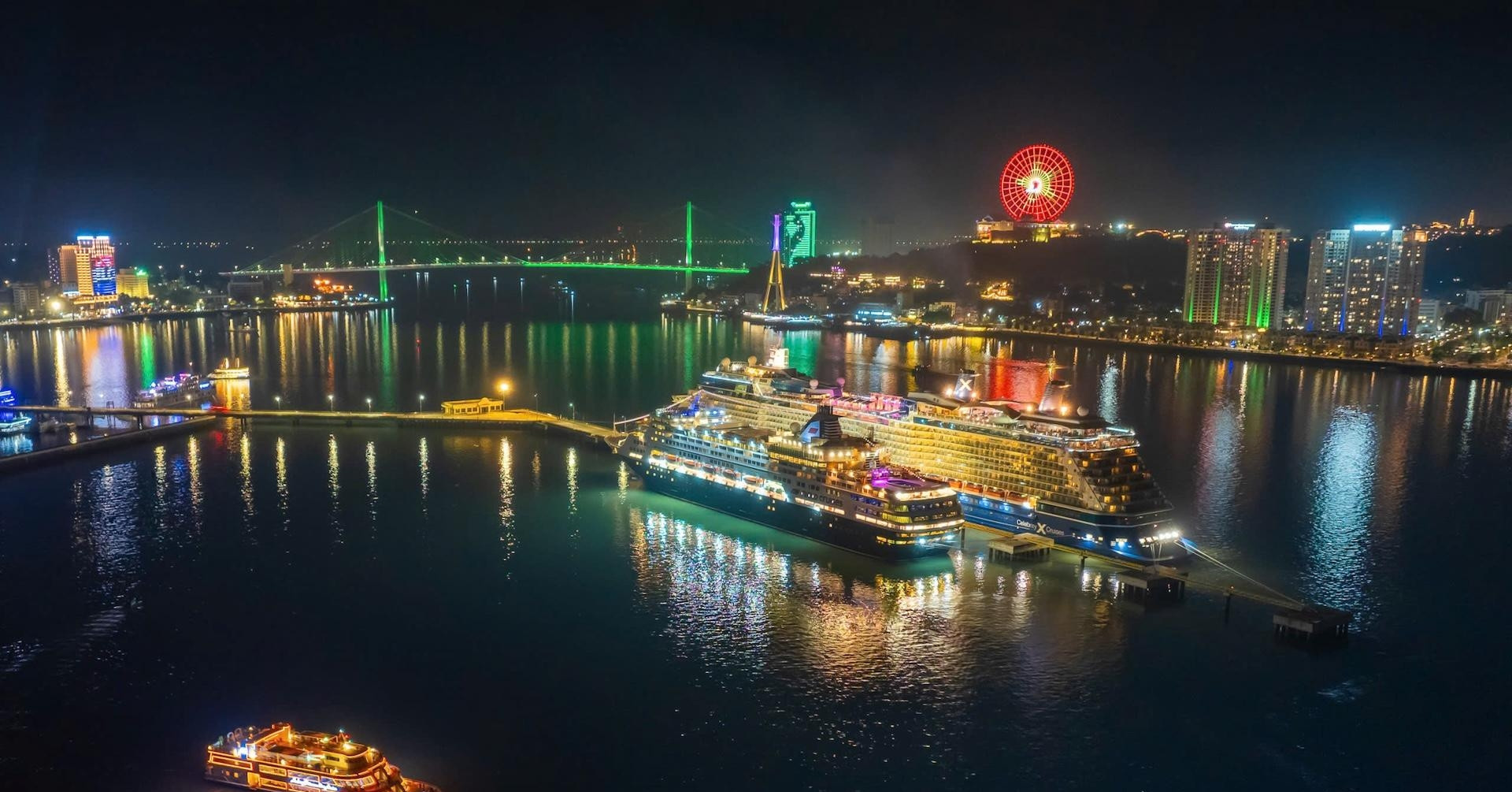 Hệ sinh thái Sun Group thắp sáng kinh tế đêm Bãi Cháy
