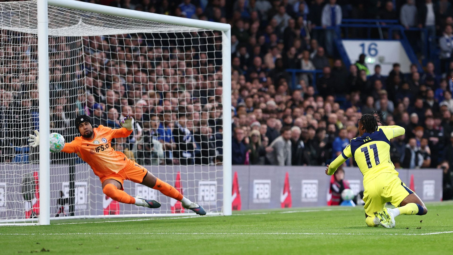 resources_premierleague_pulselive_com 2277153232 (1).jpg