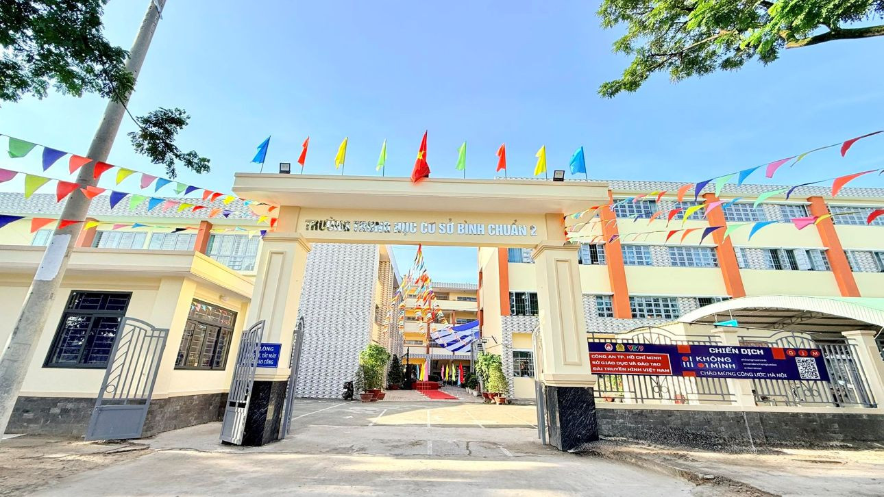 Truong THCS Bình Chuẩn1.jpg