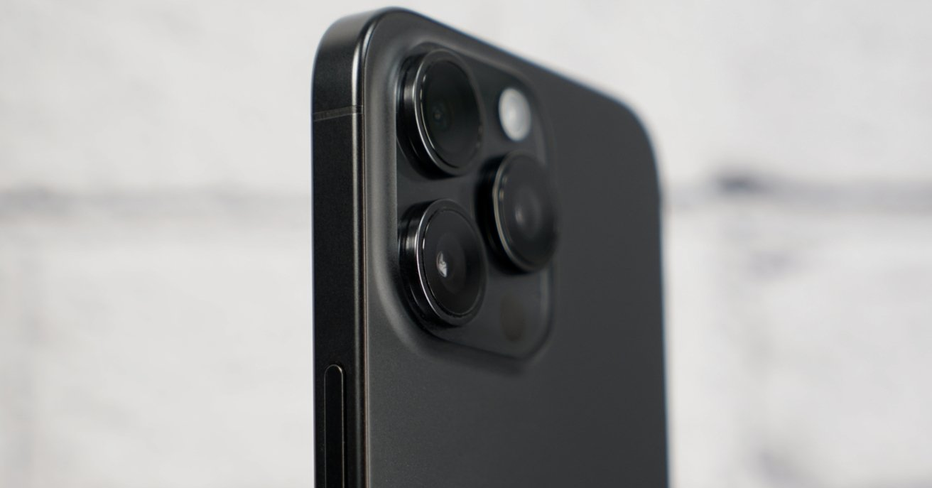 Apple có thể đưa titan trở lại iPhone Pro?