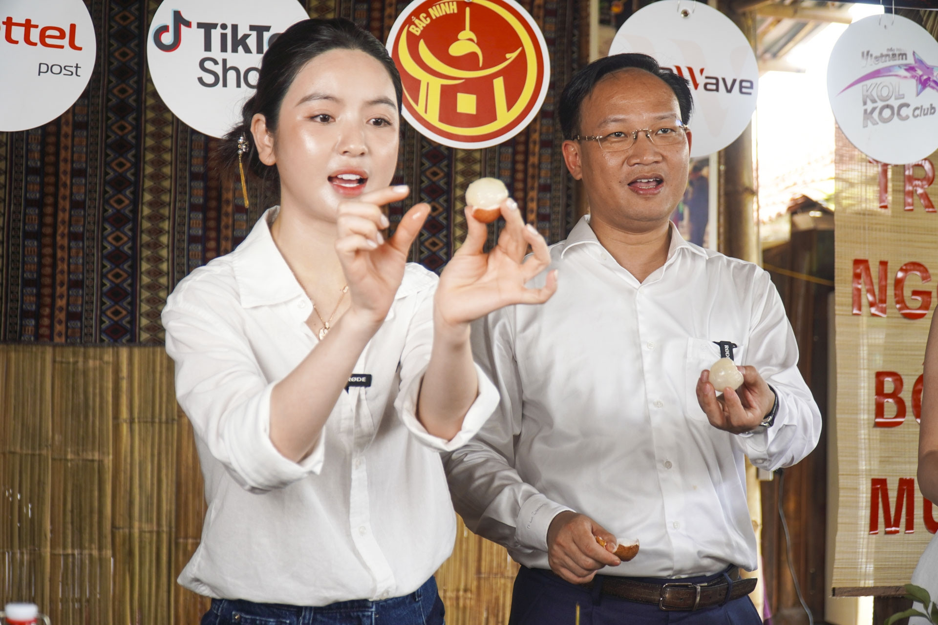 Chu Thanh Huyền và lãnh đạo Bắc Ninh livestream bán vải: Hơn 31 tấn được chốt đơn