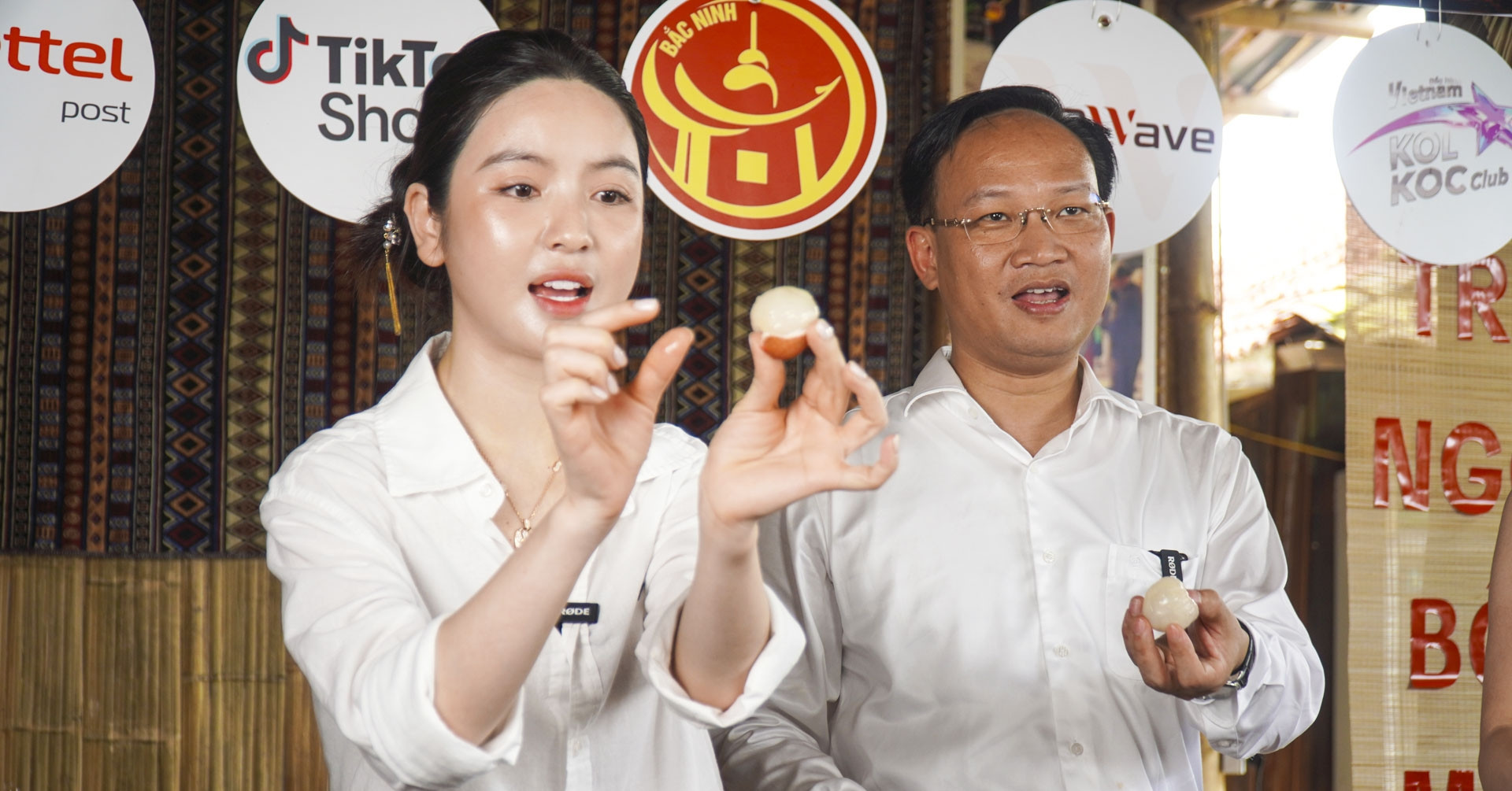 Chu Thanh Huyền và lãnh đạo Bắc Ninh livestream bán vải: Hơn 31 tấn được chốt đơn