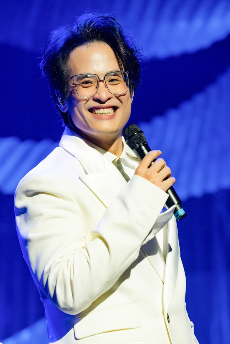 Ha Anh Tuan.jpg
