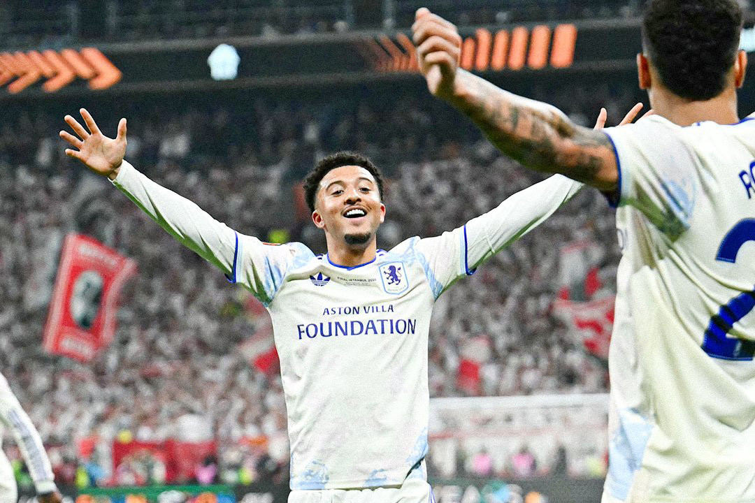 Jadon Sancho Aston Villa Freiburg.jpg