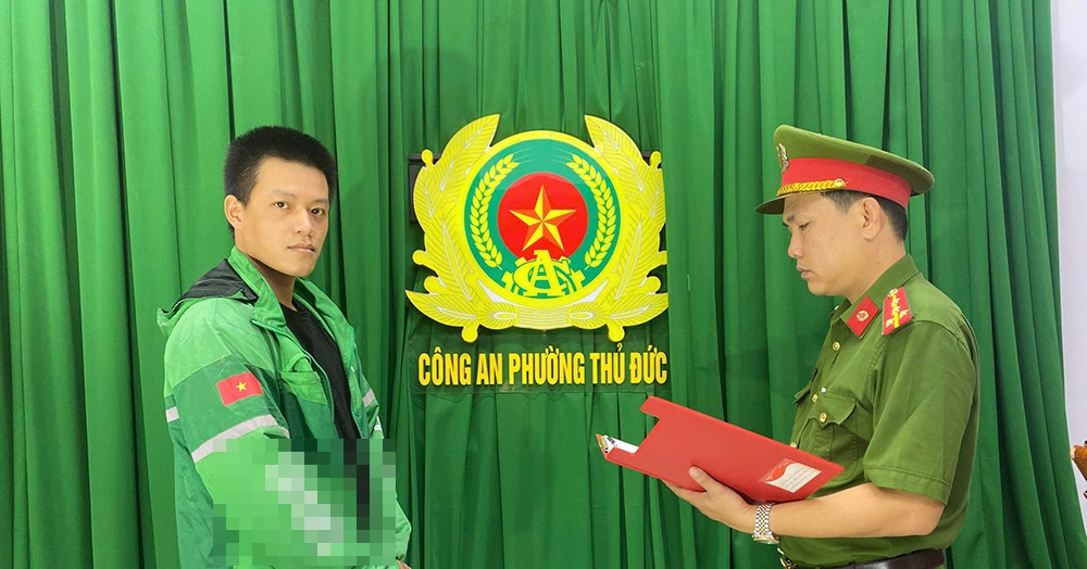 Làm rõ vụ tài xế mặc áo xe ôm công nghệ hung hăng &amp;apos;đánh ghen&amp;apos; trên phố ở TPHCM