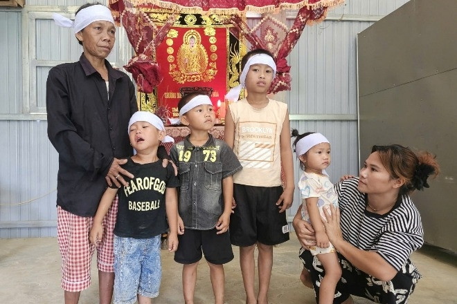 Mẹ chết thảm, 4 đứa trẻ mồ côi ở Quảng Trị cần vòng tay hỗ trợ của cộng đồng