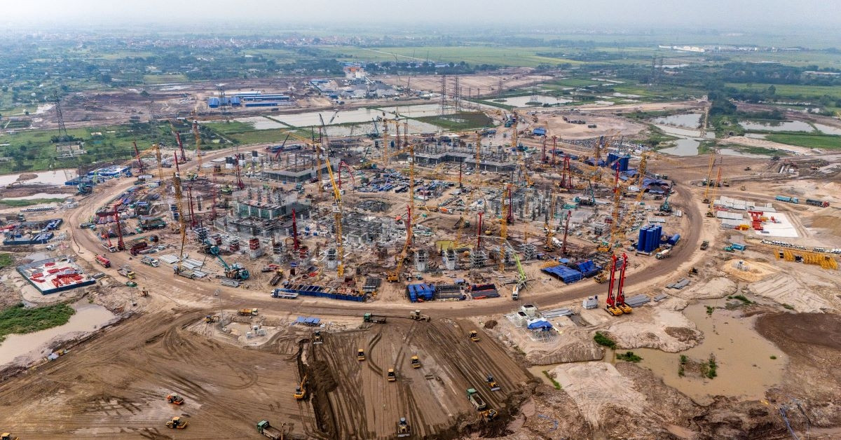 Siêu tiến độ sân vận động lớn nhất hành tinh