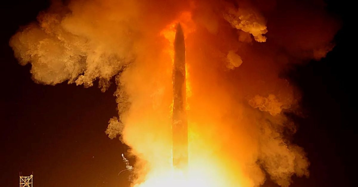Tên lửa Minuteman III tốc độ Mach 23, tầm bắn 13.000km, tiêu diệt mọi mục tiêu toàn cầu