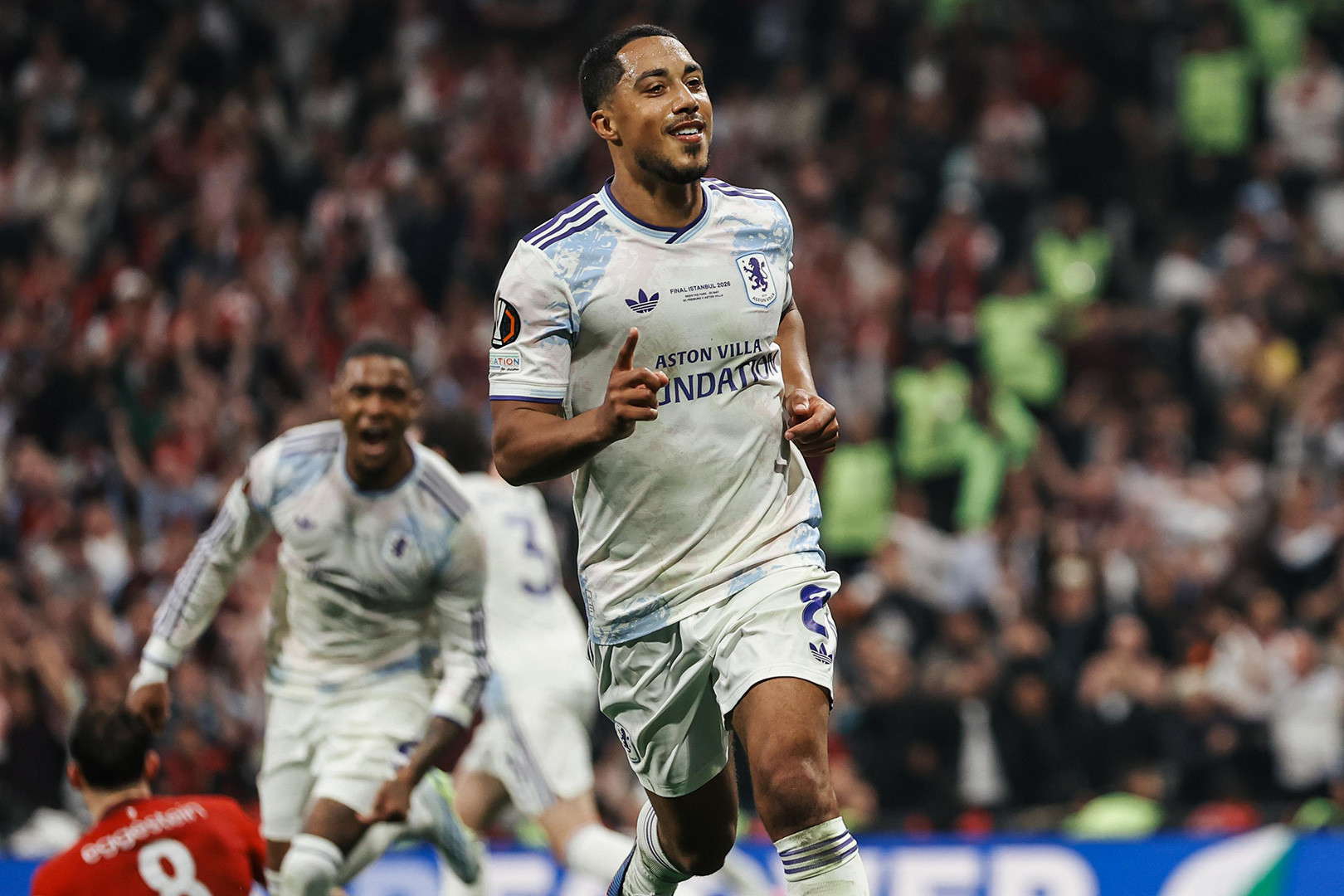 Tielemans Europa League.jpg
