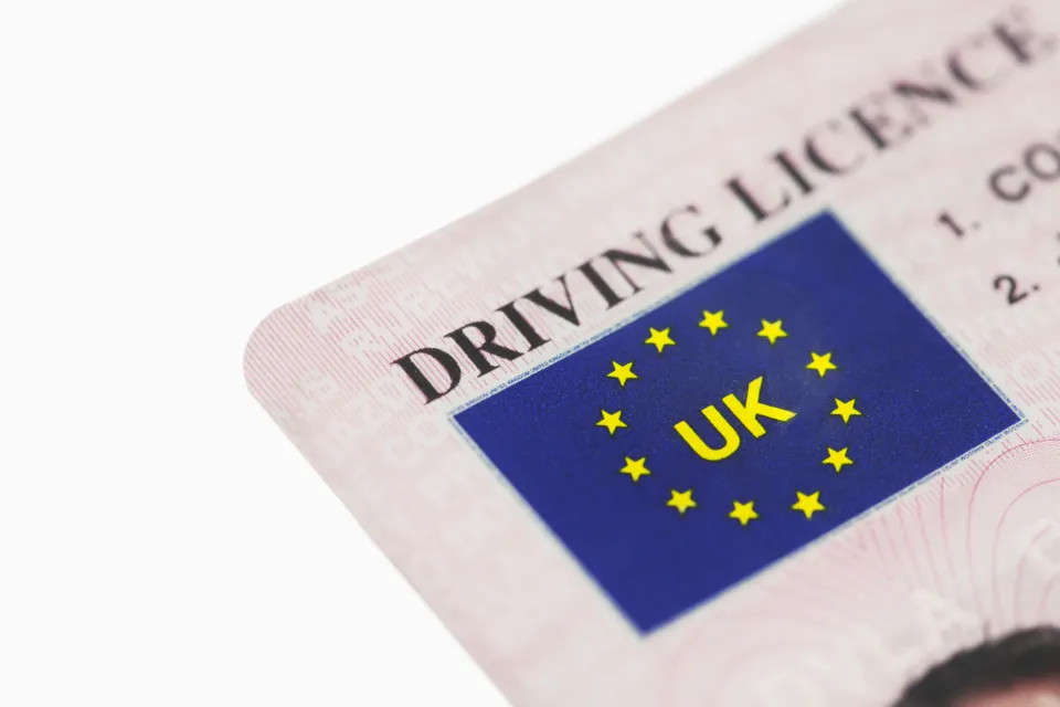 uk driving licence 1001644758.webp