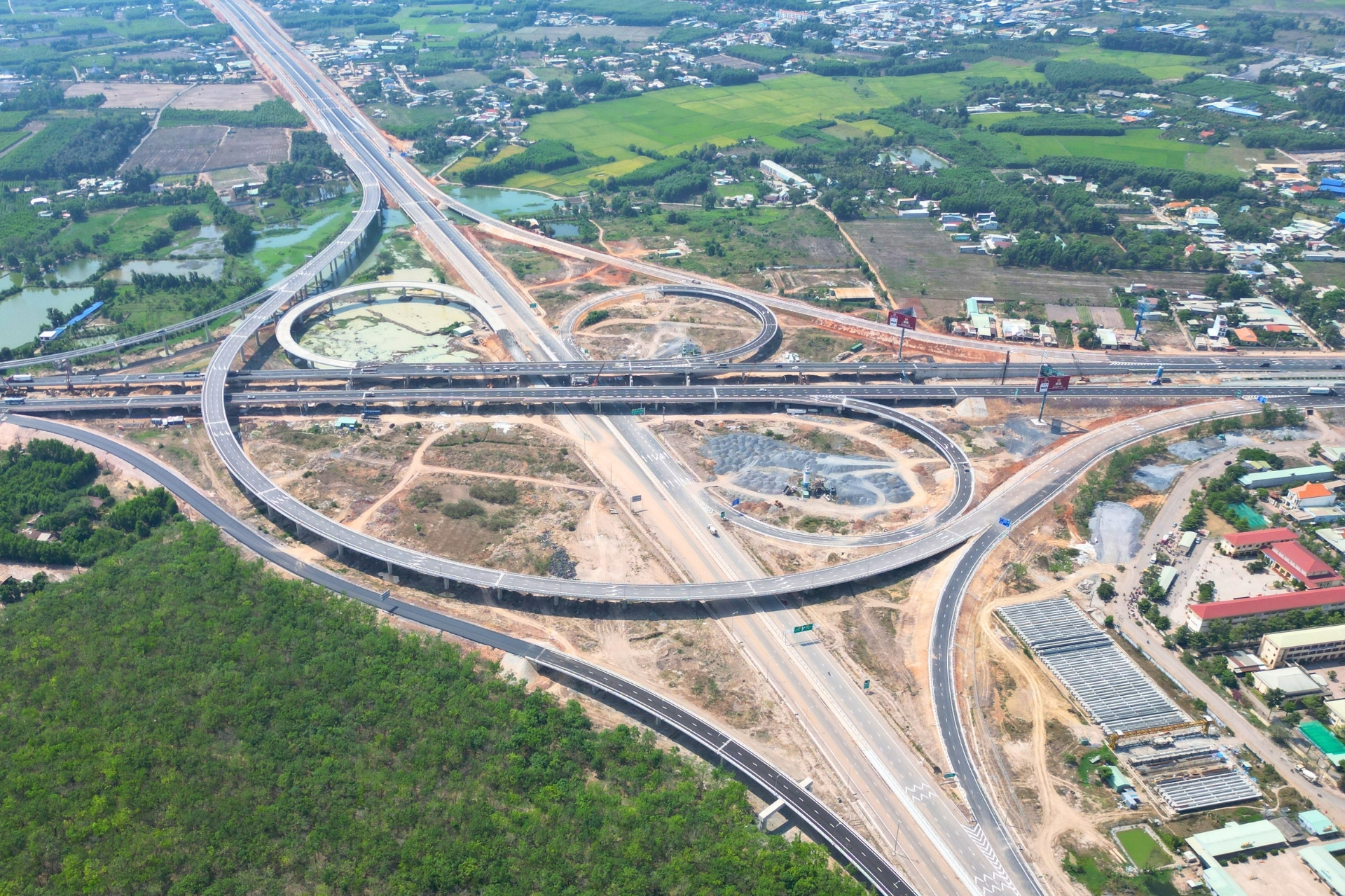 Áp dụng cách thu phí mới trên cao tốc TPHCM - Long Thành - Dầu Giây từ 24/5