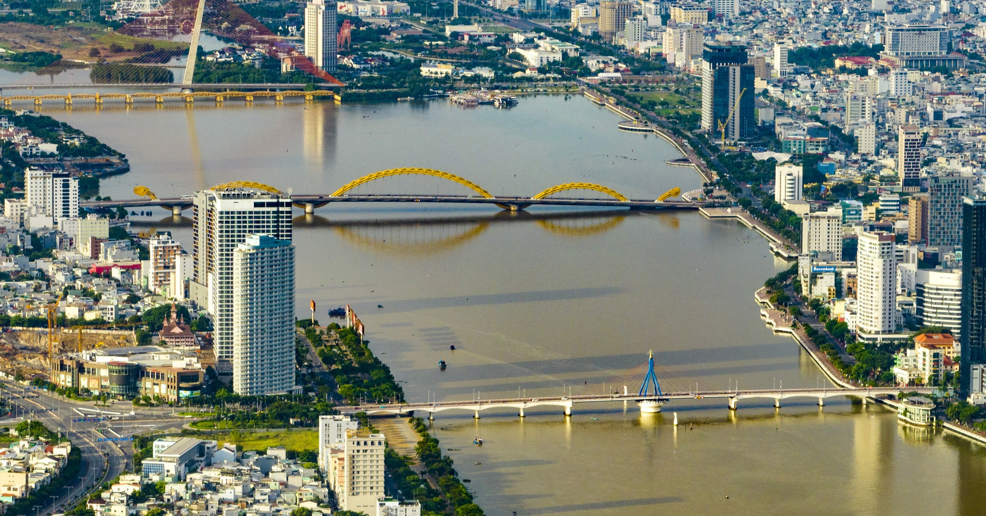 Bà nội mất không để lại di chúc, cháu đích tôn tự kê khai sổ đỏ gần 800m2 đất
