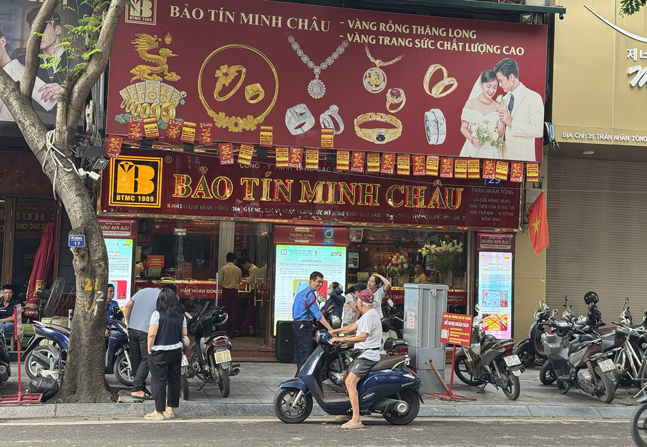 bao tin.jpg