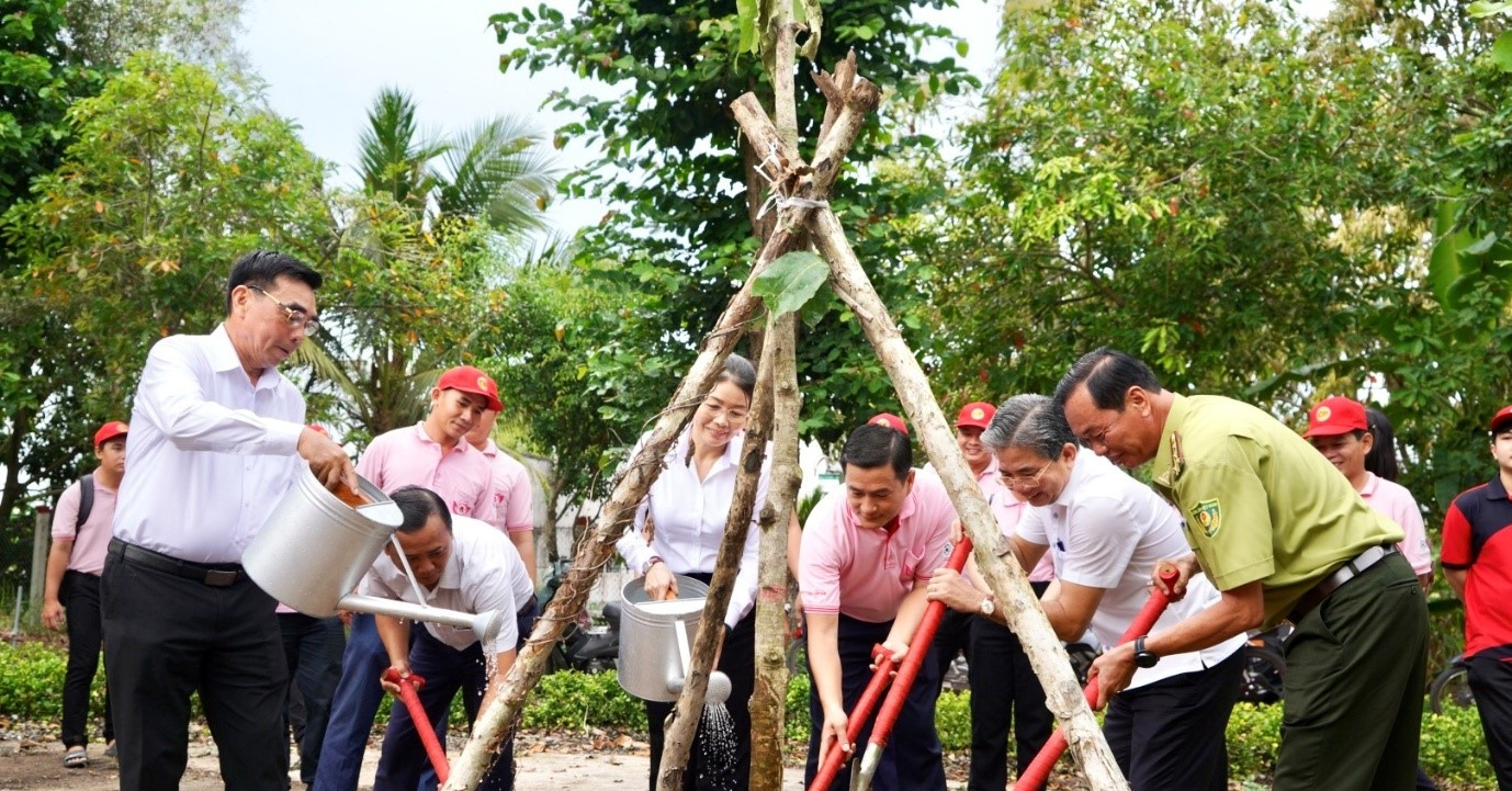 C.P. Việt Nam đồng hành phát triển mảng xanh cộng đồng
