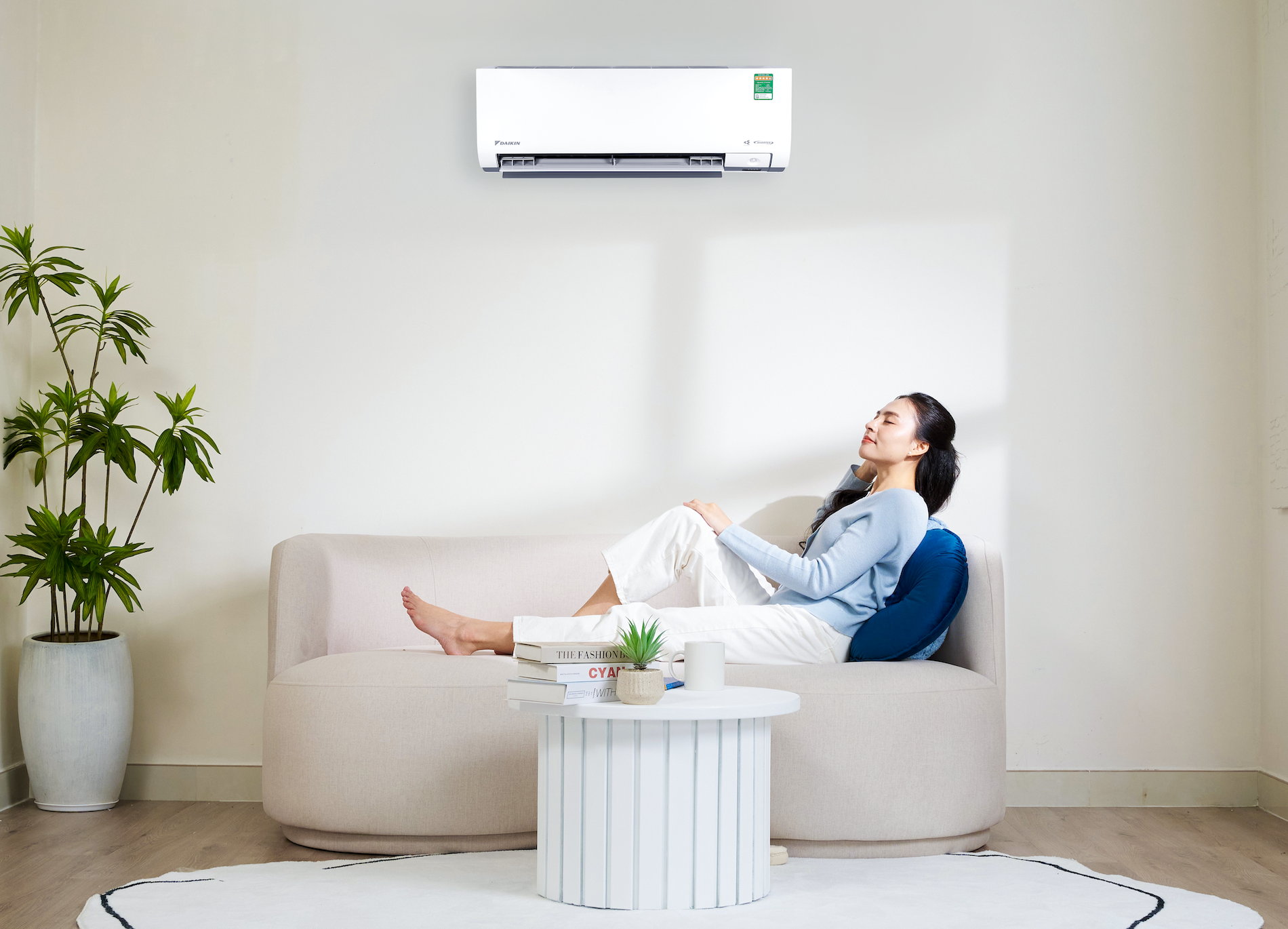 Điều hòa Daikin FTKM cho phép điều chỉnh độ ẩm linh hoạt, góp phần nâng cao sự thoải mái trong sinh hoạt hằng ngày.png