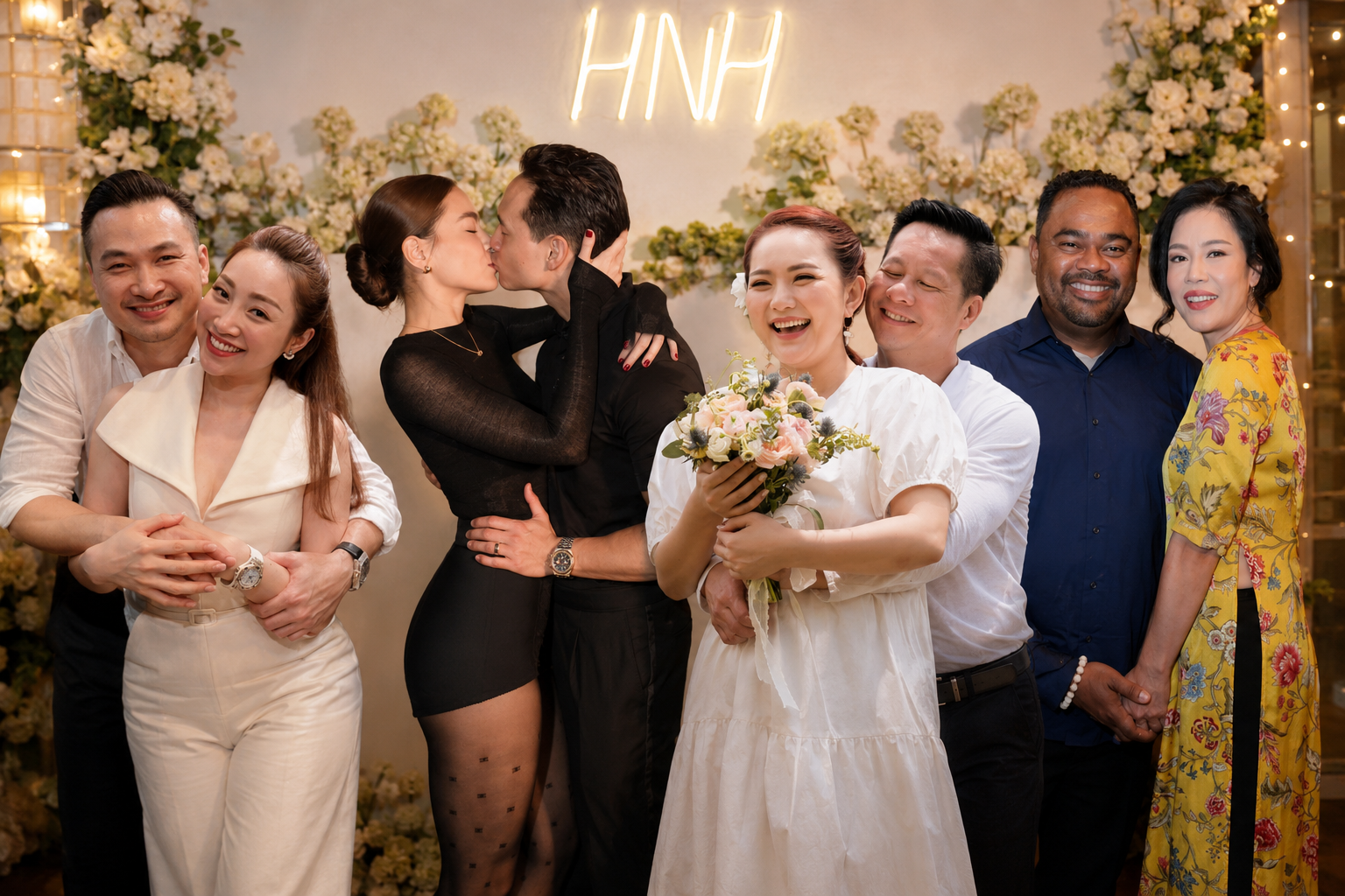 Hà Hồ, Việt Hương và loạt sao Việt chưa làm đám cưới dù đã kết hôn, có con