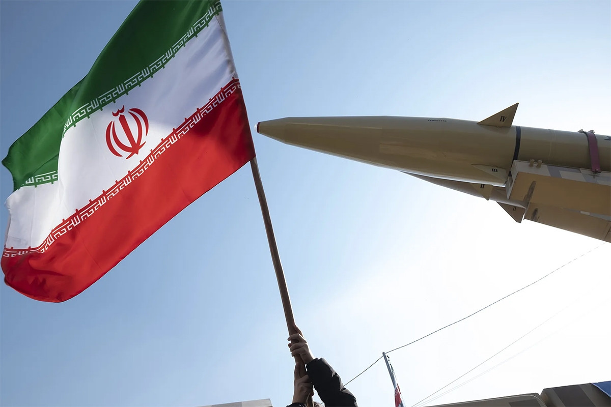 Iran sẵn sàng dùng vũ khí mới, IEA cảnh báo thị trường dầu mỏ vào ‘vùng đỏ’