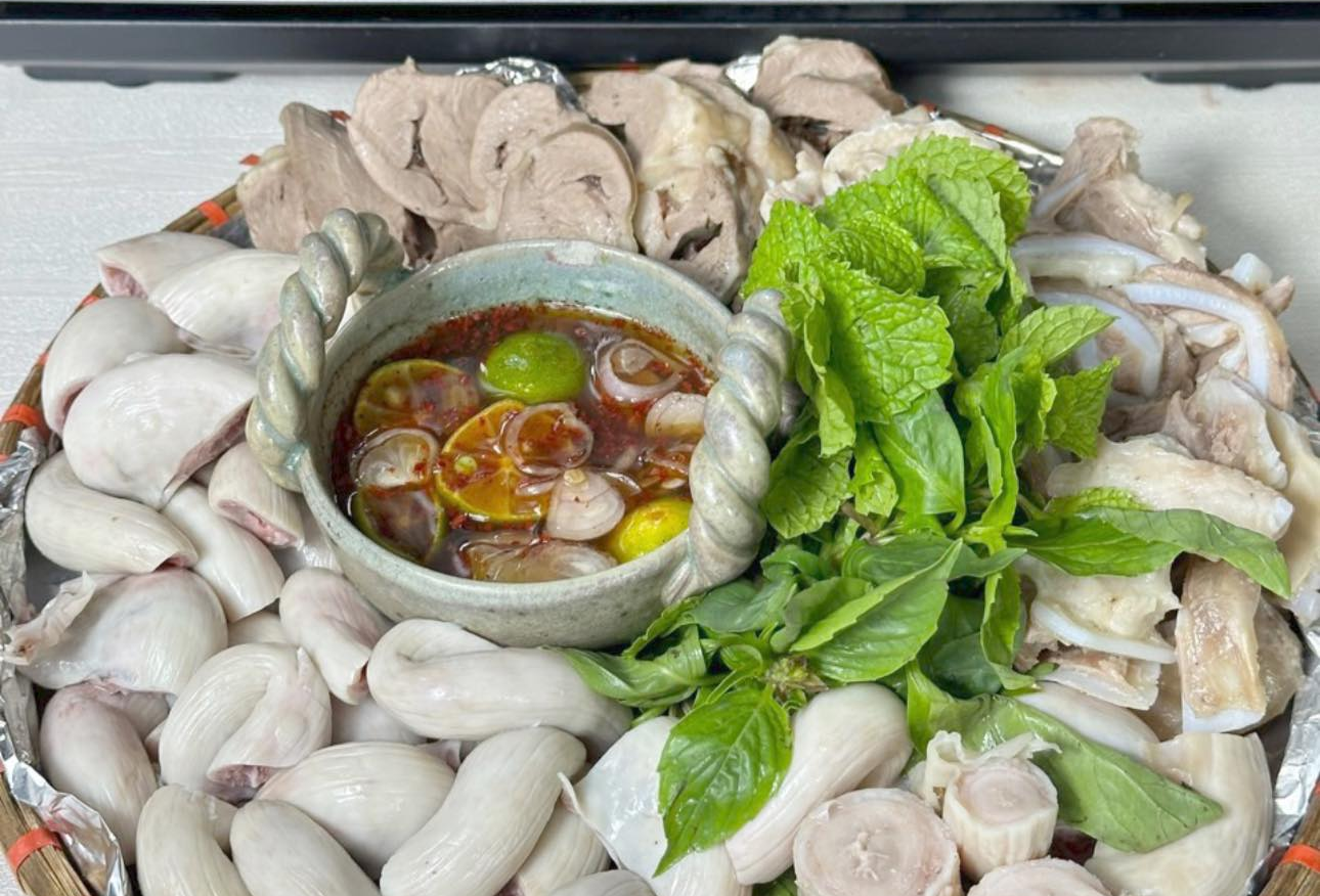 Luộc tràng lợn bao nhiêu phút thì chín? Cách luộc tràng lợn không bị hôi