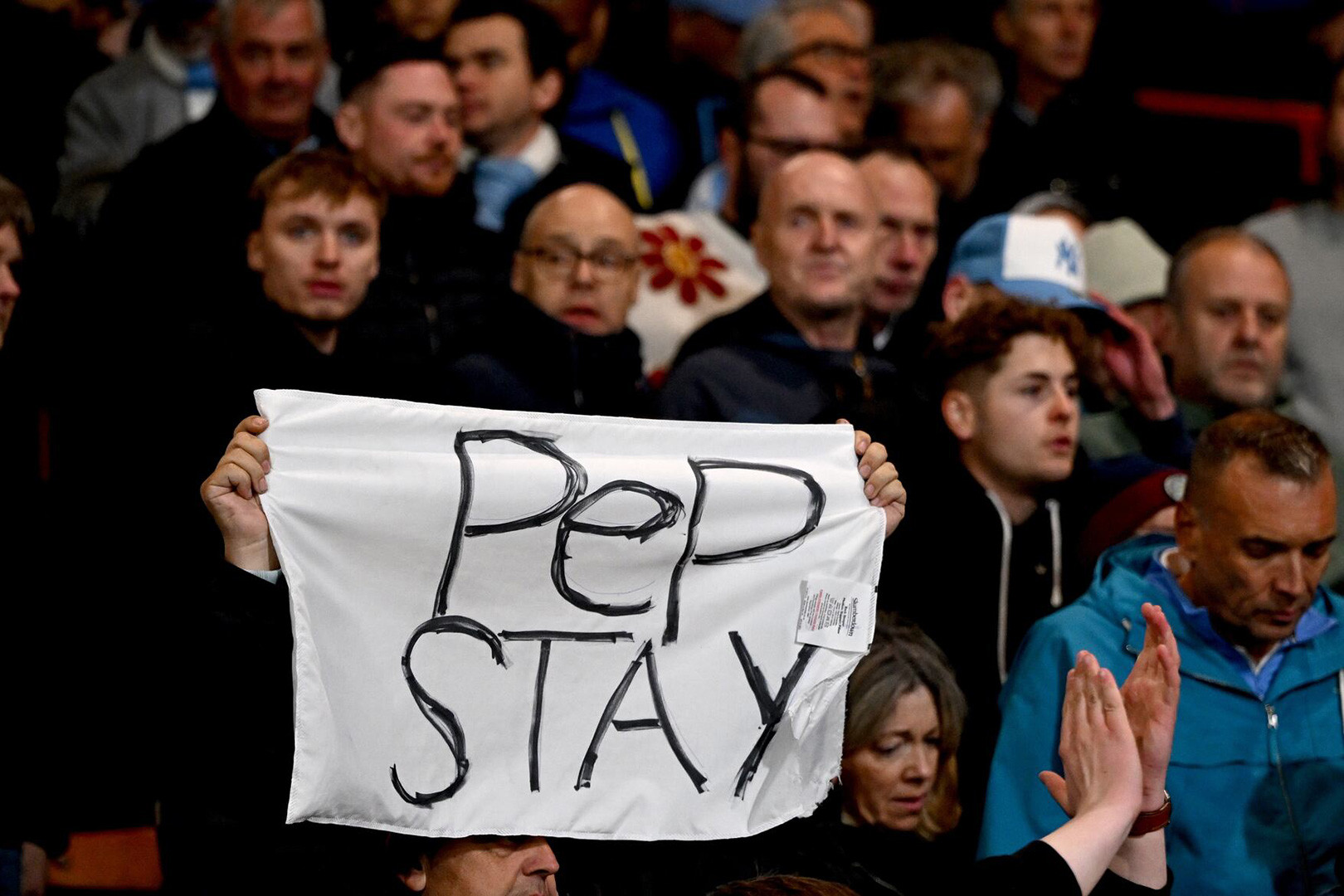 Pep CDV Man City.jpg