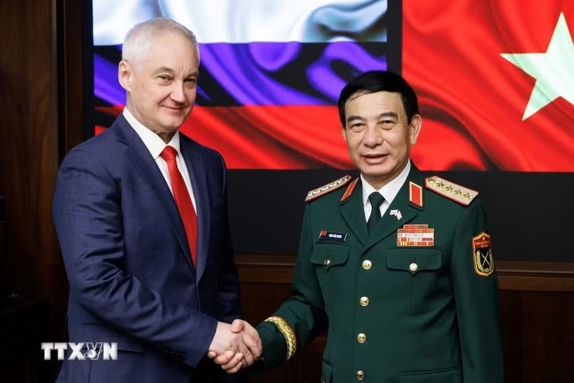 Tăng cường hợp tác quốc phòng Việt Nam - Liên bang Nga