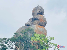 W-Đá ông Phật 2.jpg