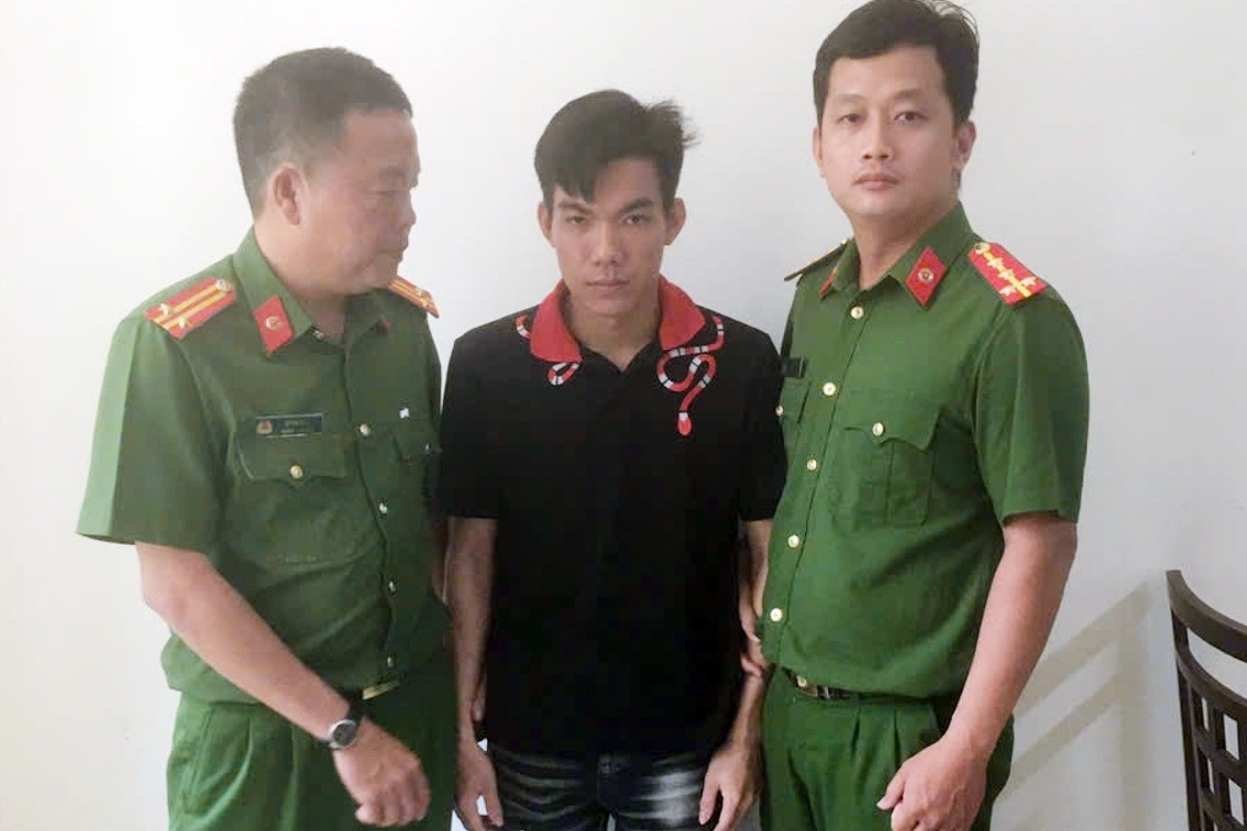 Bắt nghi phạm chém đứt lìa cổ tay đối thủ rồi bỏ trốn ở Cần Thơ