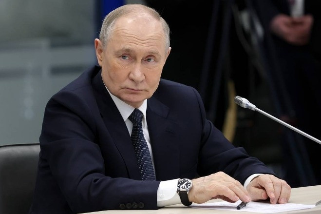 Ông Putin ra lệnh đáp trả Ukraine, Nga yêu cầu LHQ họp khẩn vì vụ việc ở Luhansk
