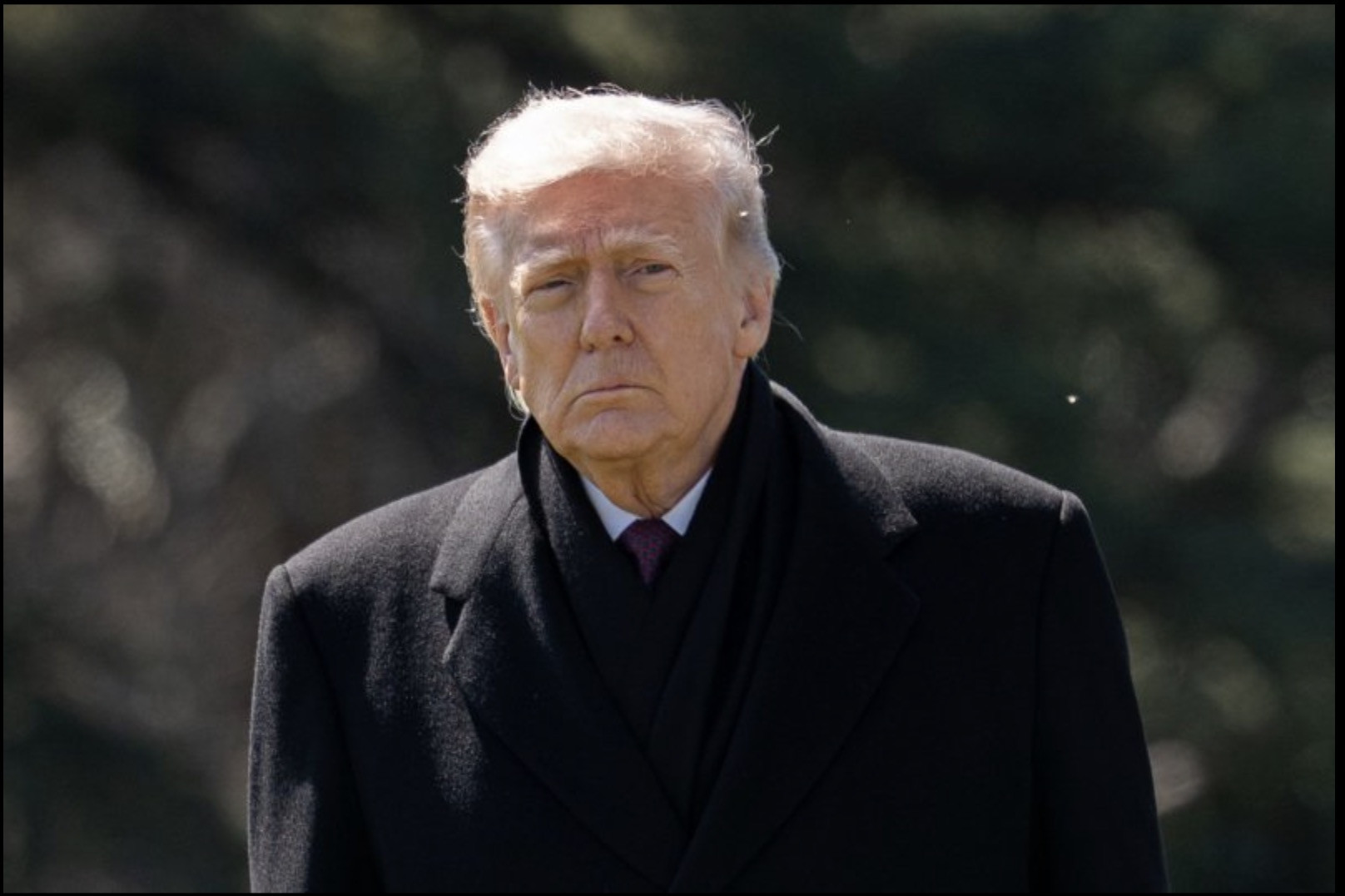 Ông Trump họp với các cố vấn an ninh, định tiếp tục đánh Iran