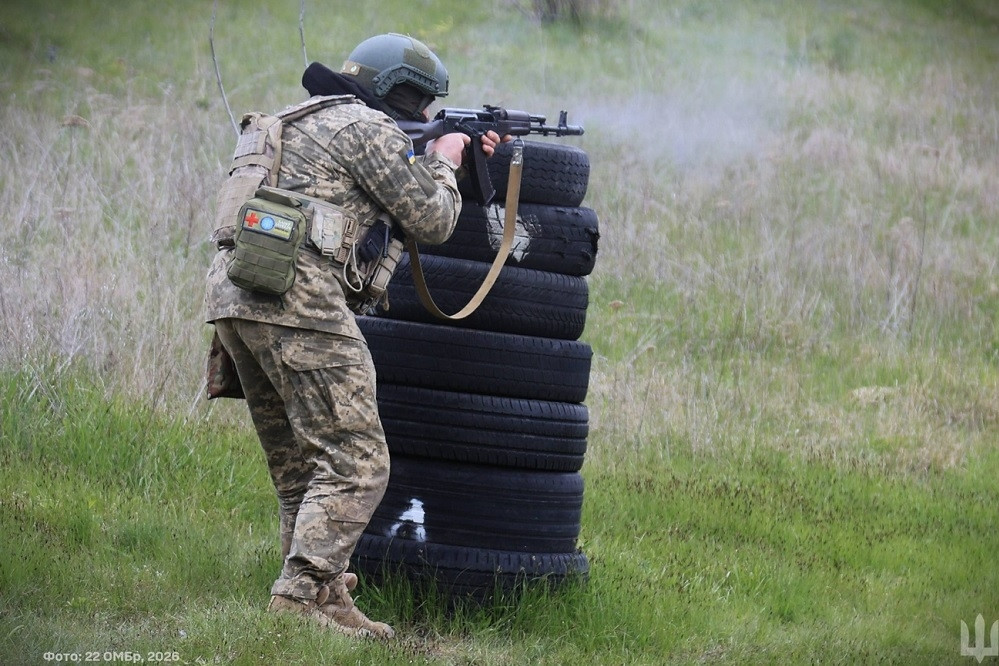 Ukraine tranh cãi về tình hình Pokrovsk, tấn công kho nhiên liệu ở Novorossiysk