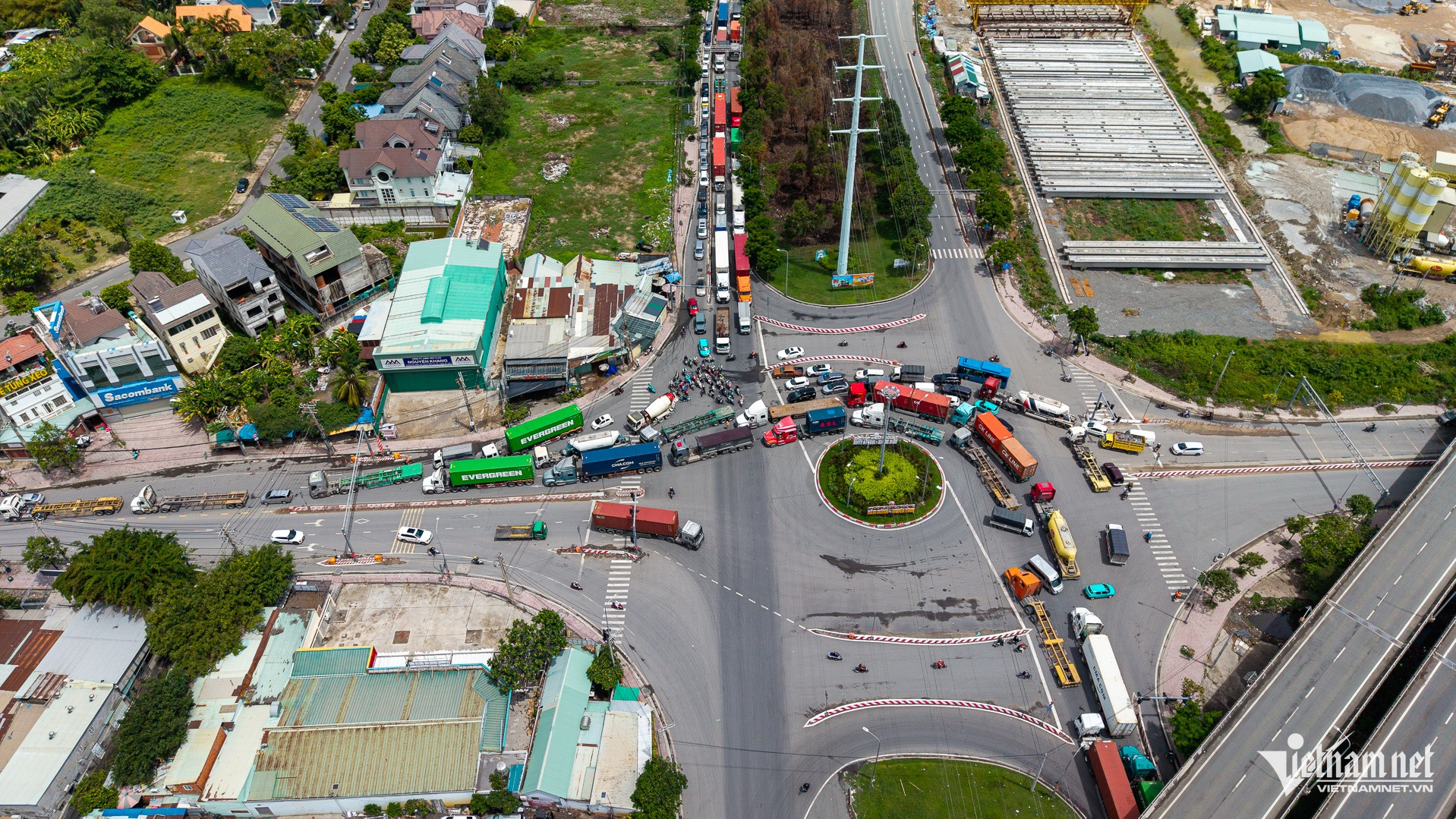 W-Đường Nguyễn Duy Trinh   Tuấn Hùng 6.jpg