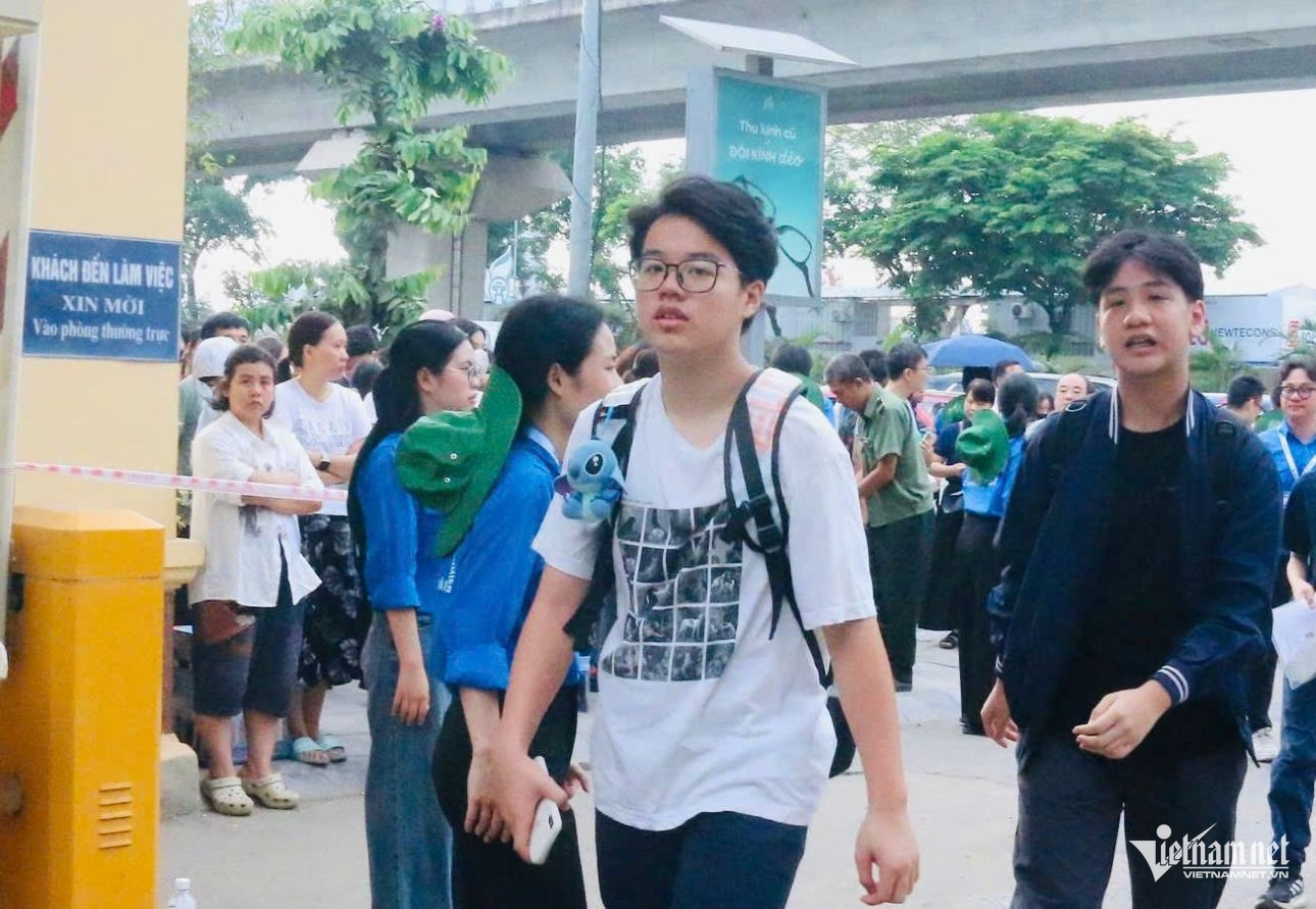 W-thi chuyen KHTN4.jpg