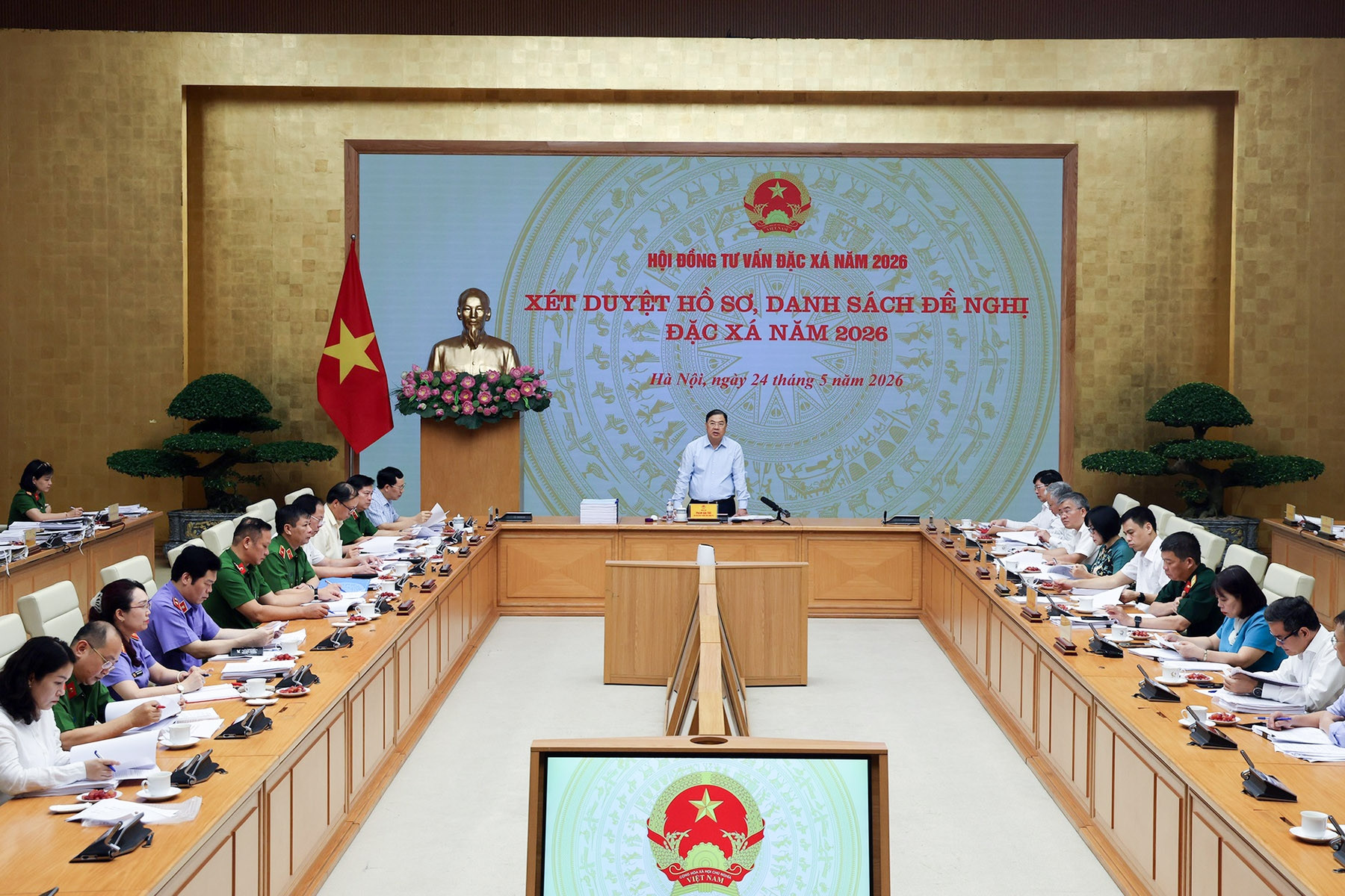 Hội đồng tư vấn đặc xá duyệt danh sách phạm nhân đủ điều kiện đề nghị Chủ tịch nước đặc xá