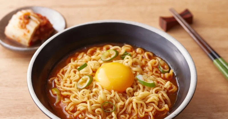 Người thích ăn mì với giấm, nửa năm sau mạch máu có thể xuất hiện 3 thay đổi