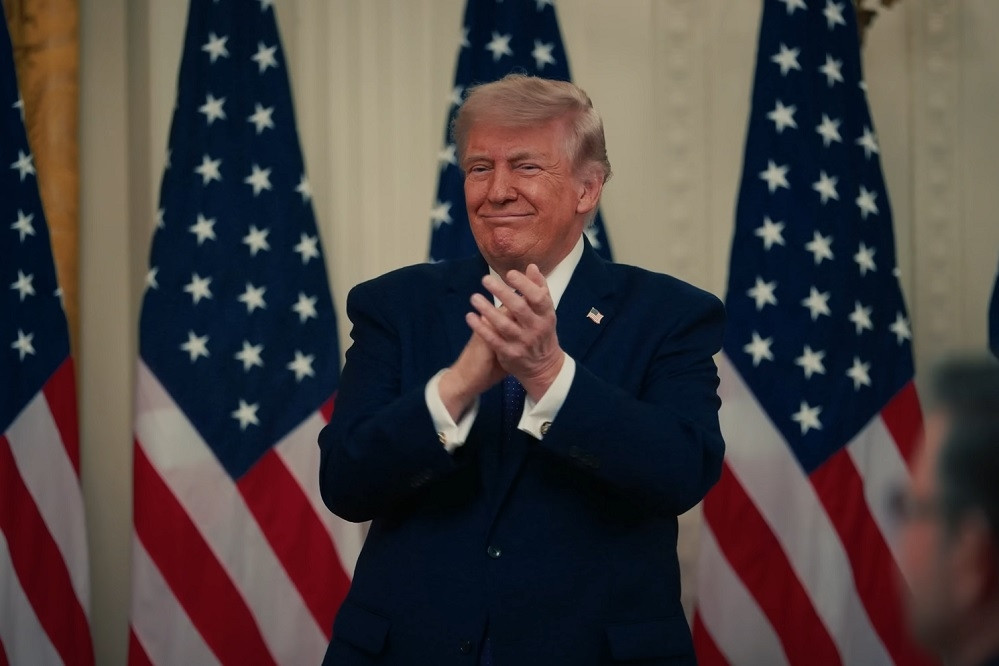 Ông Trump tuyên bố thỏa thuận với Iran ‘đã đàm phán xong’, Tehran bác bỏ