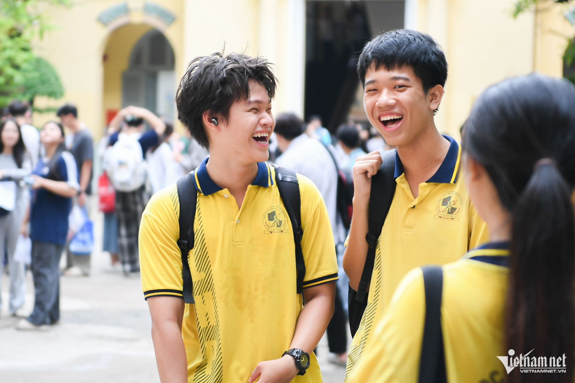W-thi đánh giá năng lực, học sinh   nguyễn huế 16.jpg