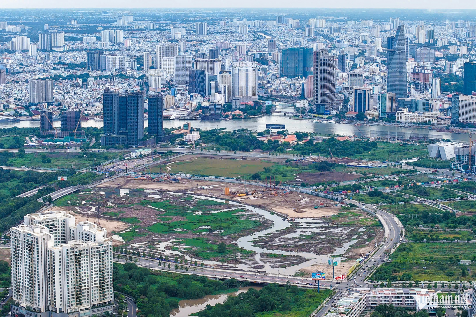 https://static-images.vnncdn.net/vps_images_publish/000001/000003/2026/5/24/w-thu-thiem-vietnamnet-nguyen-hue-26-1645.jpg
