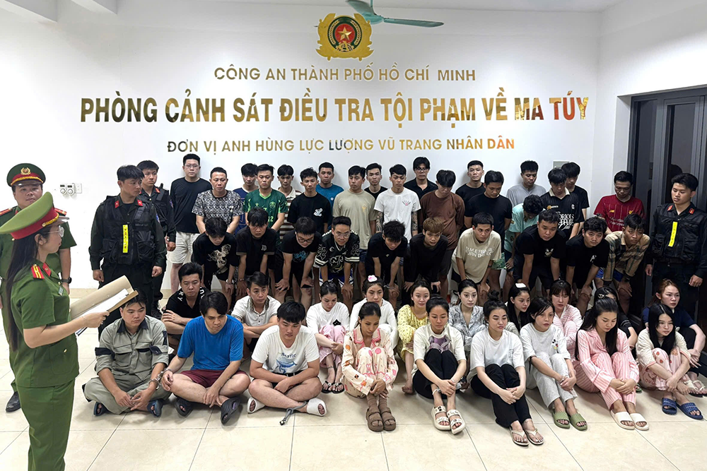 Bắt 50 người liên quan ma túy từ quán bar ở Vũng Tàu