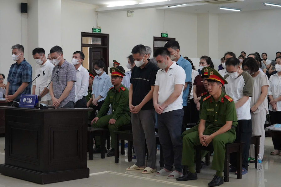 Cựu cục trưởng An toàn thực phẩm khai chuyện doanh nghiệp đưa tiền