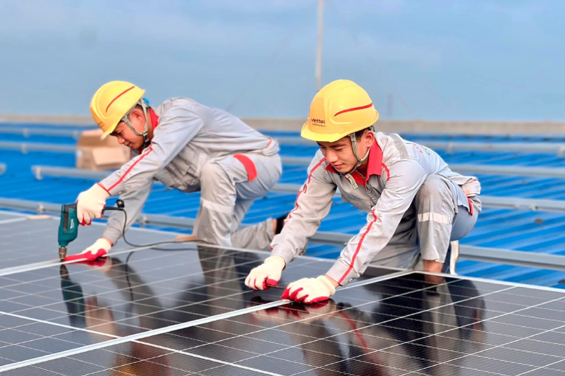 Doanh nghiệp tăng tốc đầu tư điện mặt trời, hướng tới tăng trưởng xanh