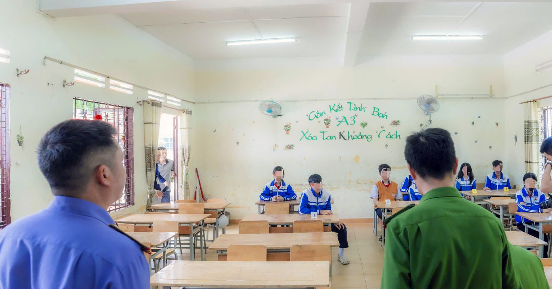 Khởi tố vụ nam sinh lớp 8 tự vẫn sau buổi kiểm tra cuối kỳ, nghi liên quan bạo lực học đường
