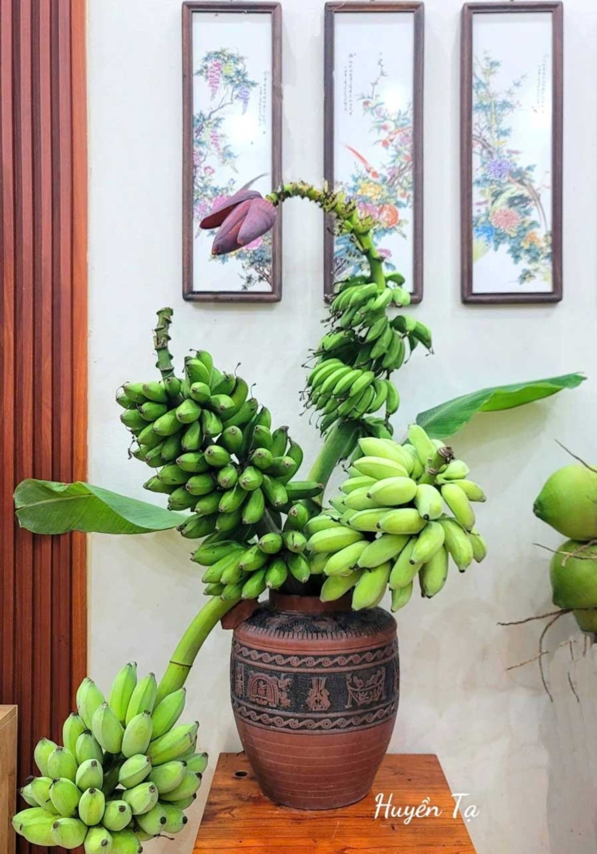 https://static-images.vnncdn.net/vps_images_publish/000001/000003/2026/5/25/me-dam-tro-tai-cam-binh-hoa-0-dong-lam-diu-can-nha-mua-nang-nong-1405.jpg