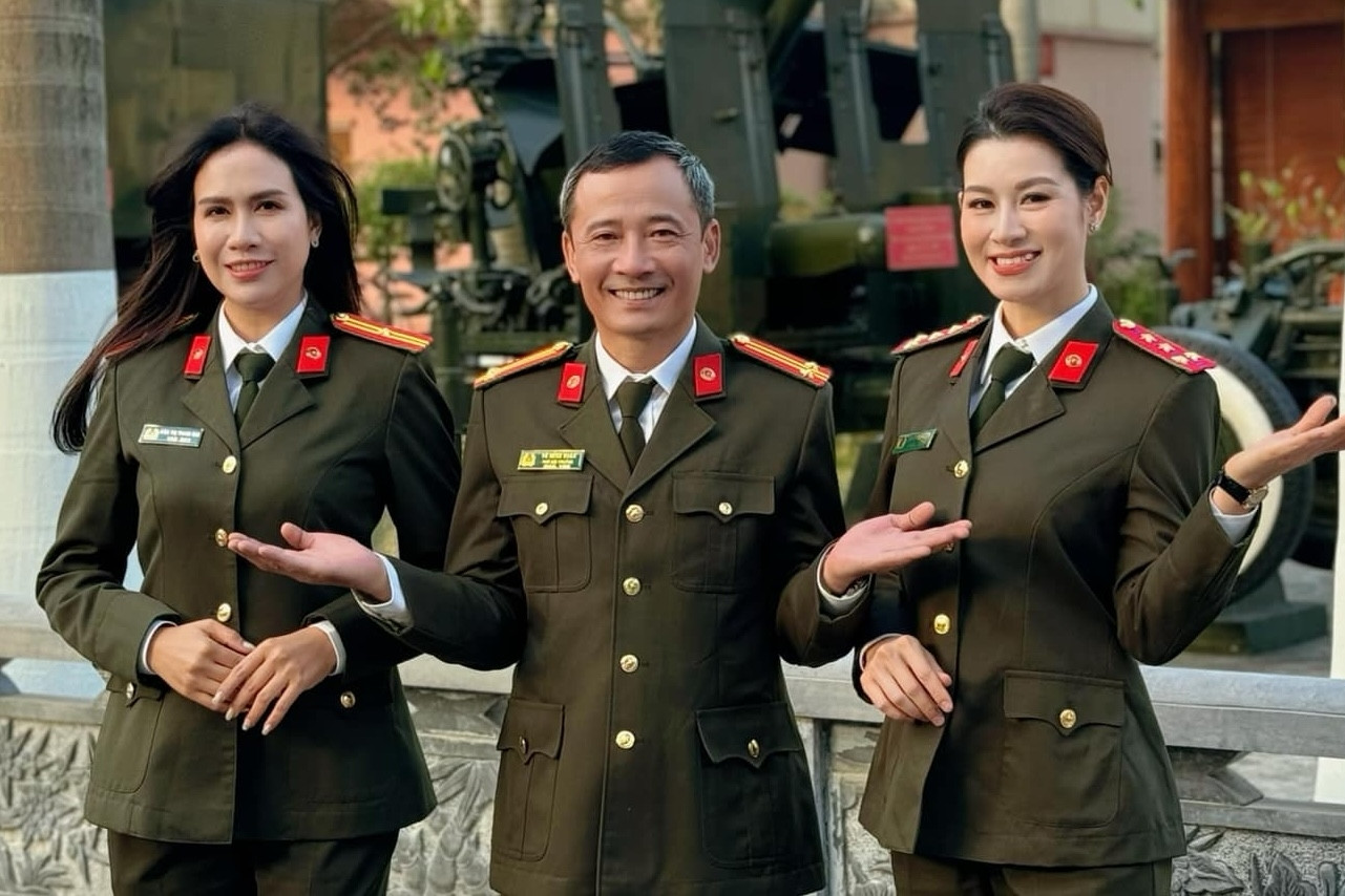 Diễn viên chuyên vai phản diện các phim trên VTV ngoài đời là Trung tá công an