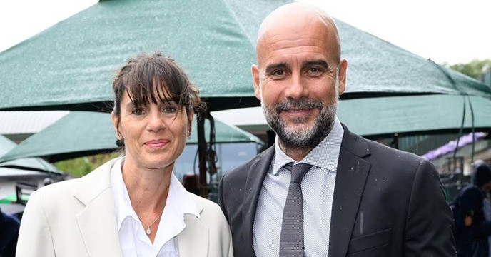 Pep Guardiola làm lành với vợ, về Barcelona sinh sống