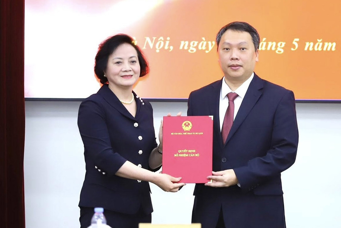Phó Thủ tướng trao quyết định bổ nhiệm ông Nguyễn Huy Dũng giữ chức Thứ trưởng