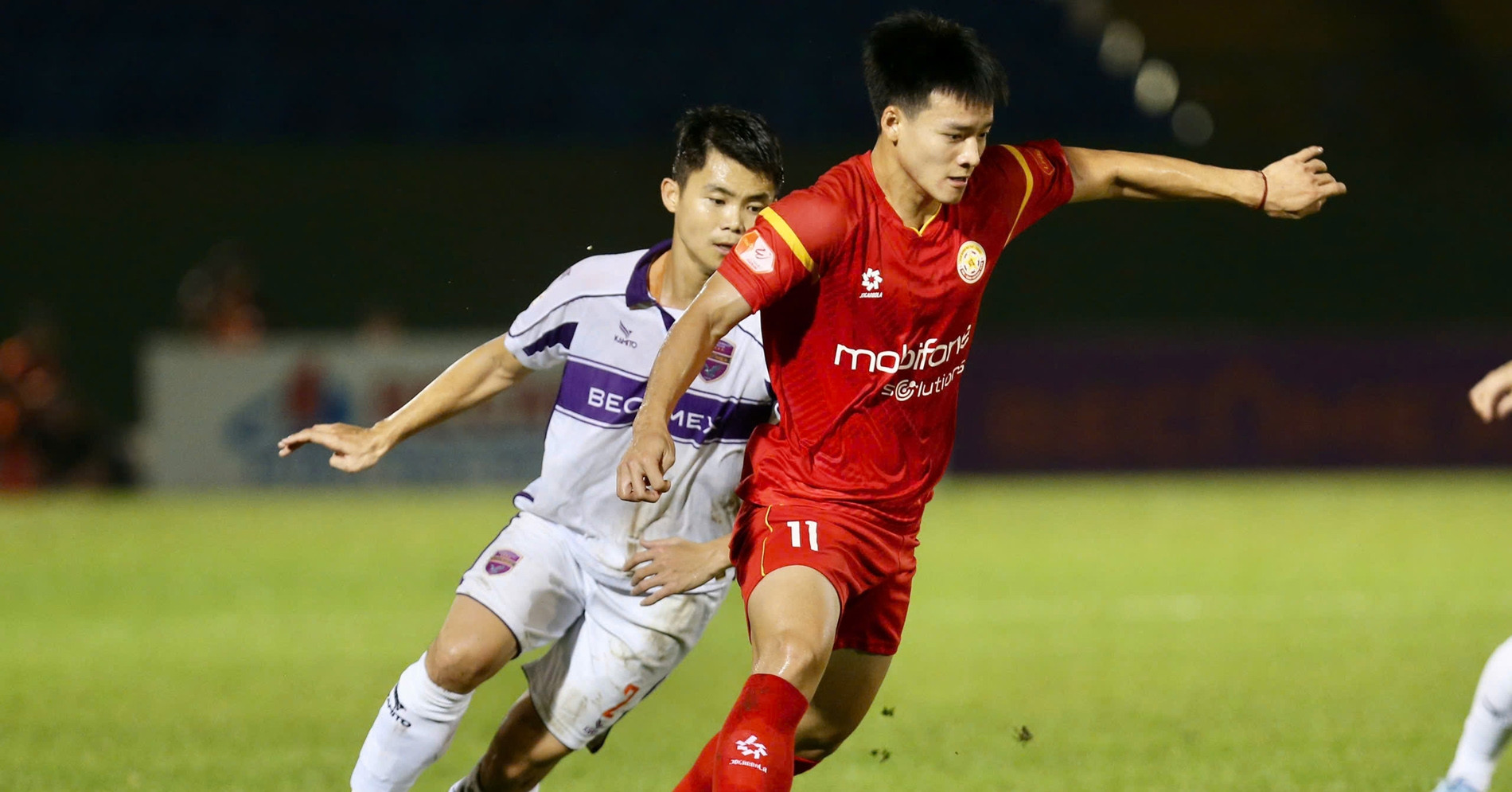 V-League sắp hạ màn: Kịch bản xuống hạng &amp;apos;điên rồ&amp;apos;