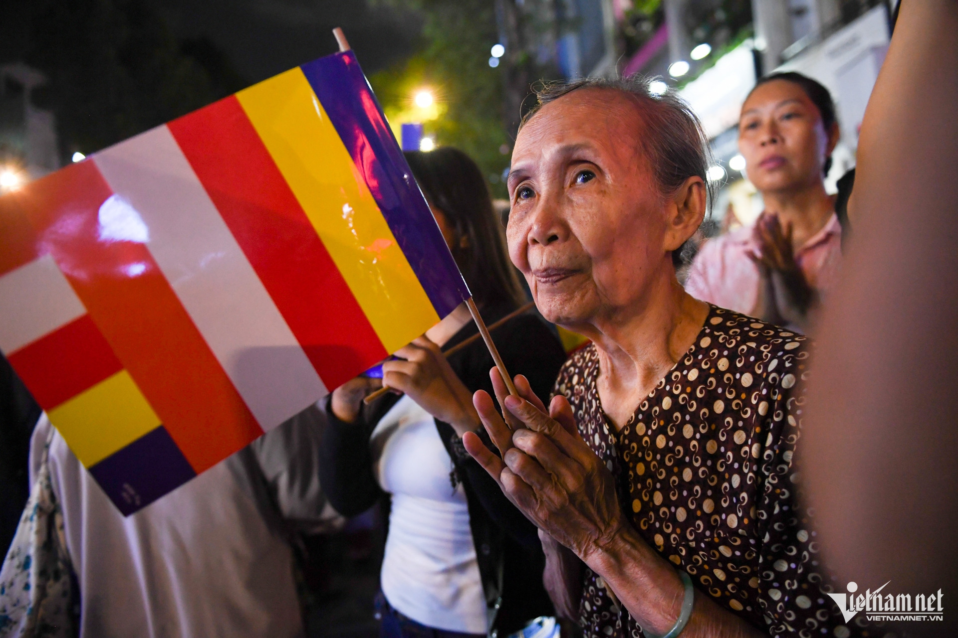 W-phật đản TPHCM   Nguyễn Huế 31.jpg