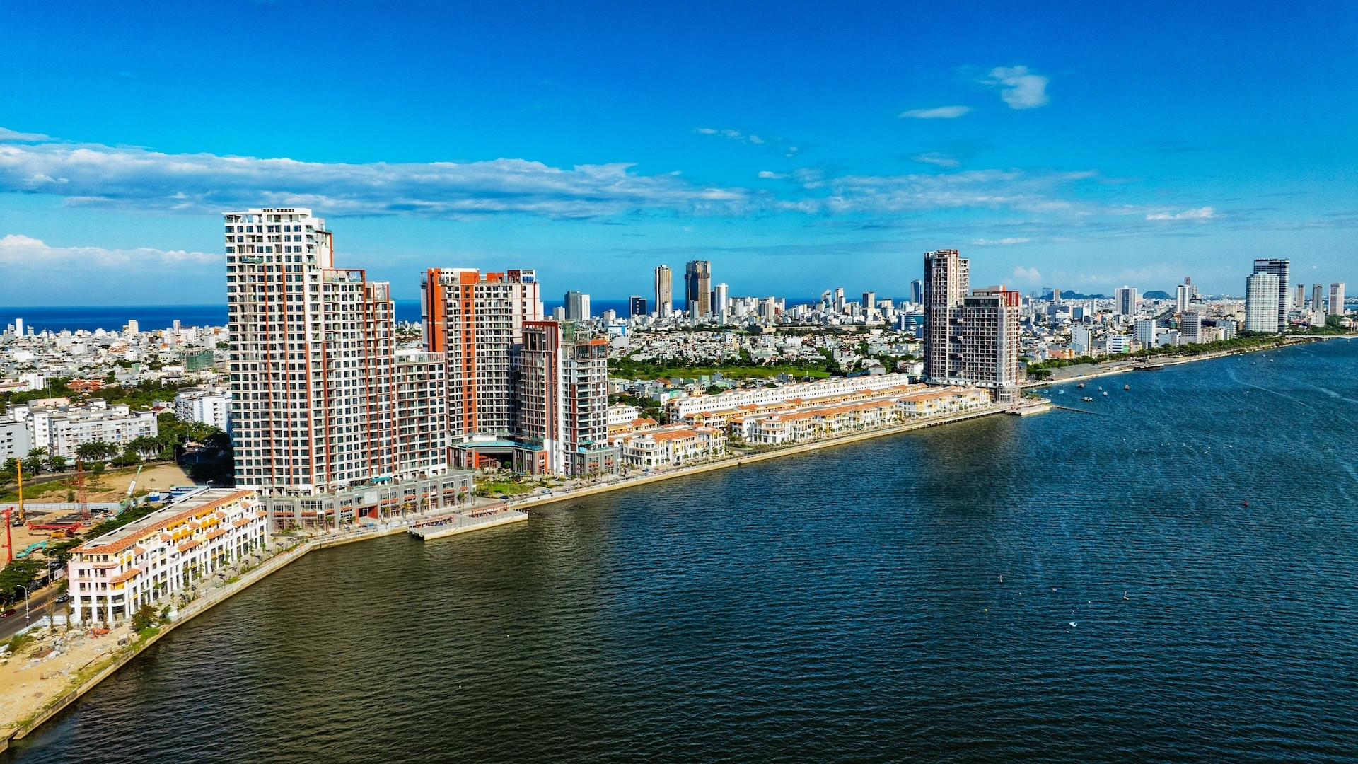 8.sun symphony residence.jpg